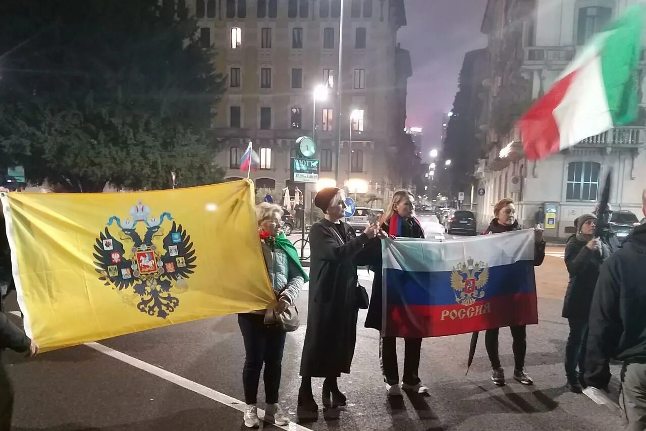 Италия против россии. Россия против Украины. Италия против Украины. Италия за Украину.