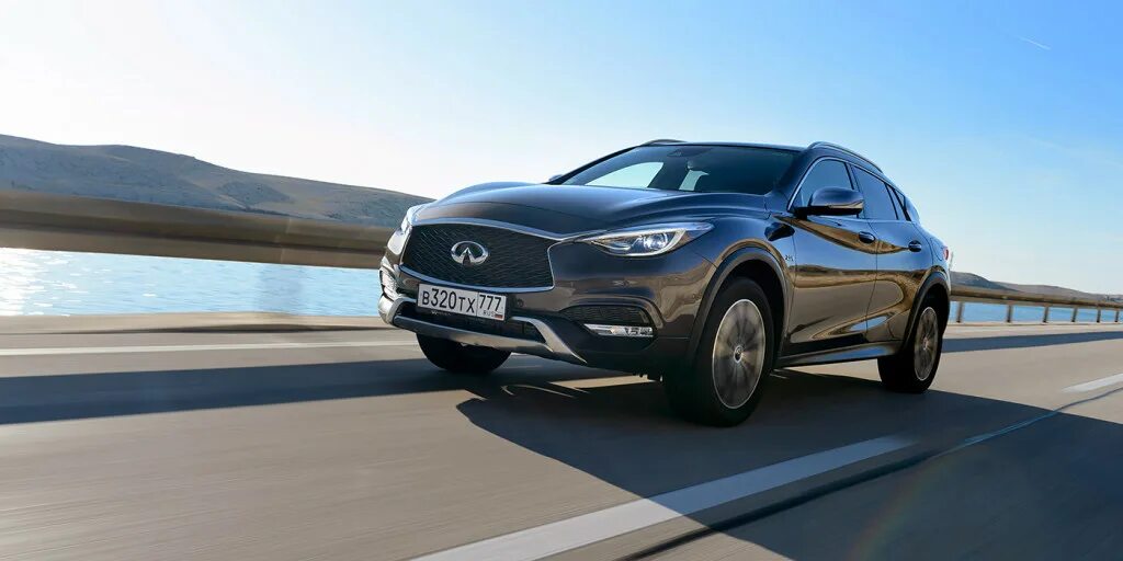 Тест драйв инфинити. Infiniti qx30. Infiniti кроссовер qx30. Инфинити 30. Infiniti qx30 2010.