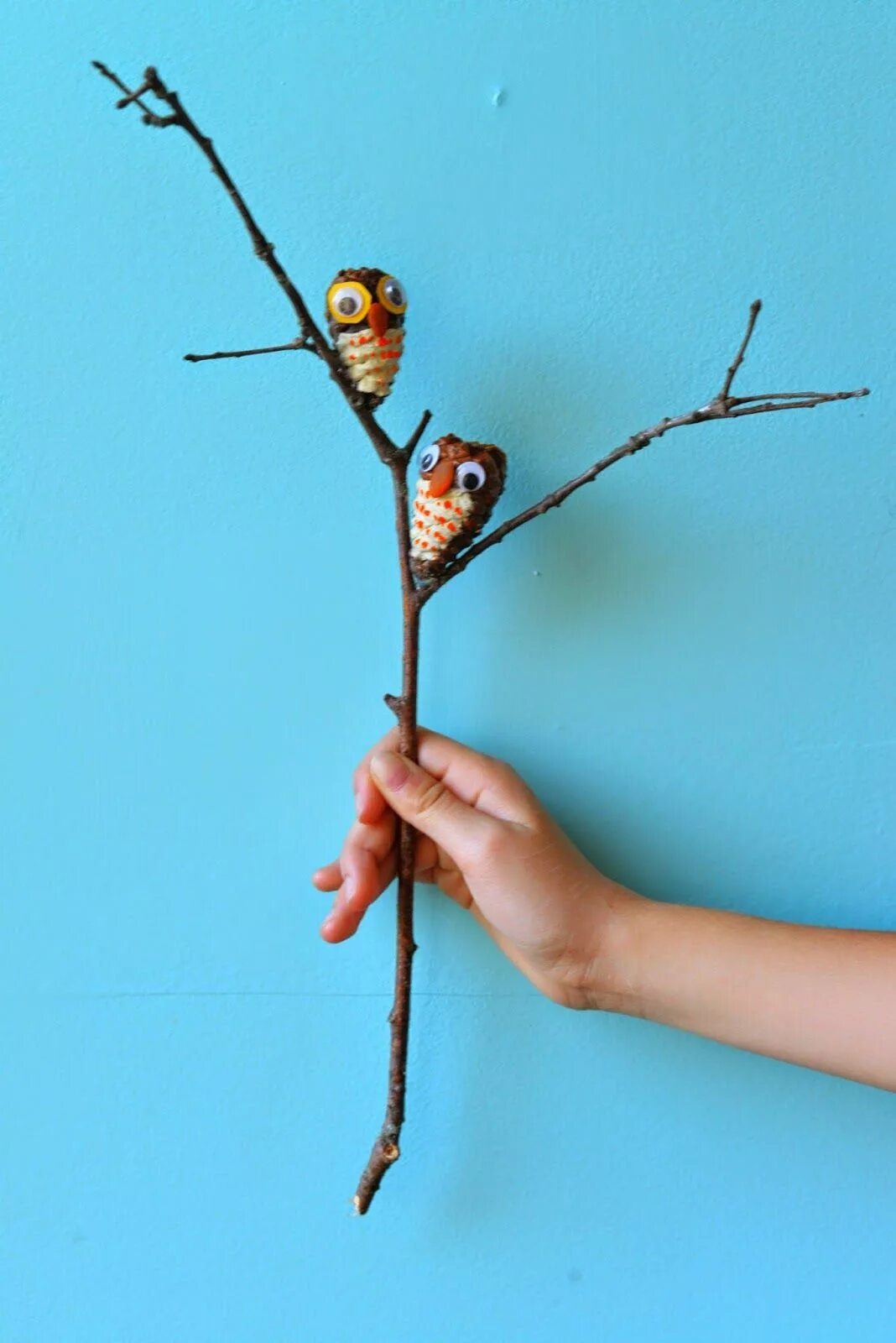 Декоративный венок из веток. Сделай ветвей. Дерево из веток. Сделай ветвей. Поделки из веток деревьев.