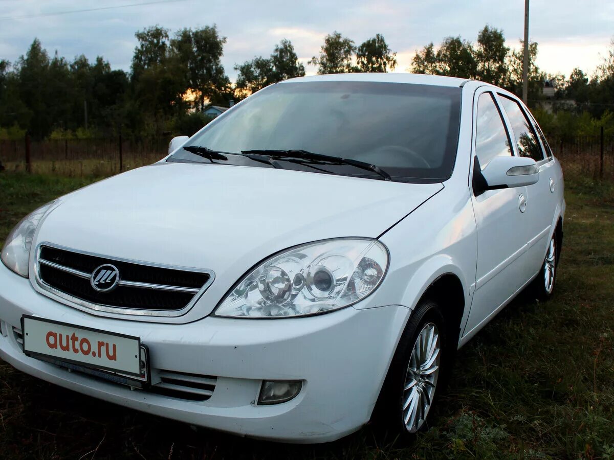 Lifan breez. Lifan Breez 520 2010. Лифан Бриз 2010. Лифан Бриз 2010 седан. Лифан Бриз 2010 года.