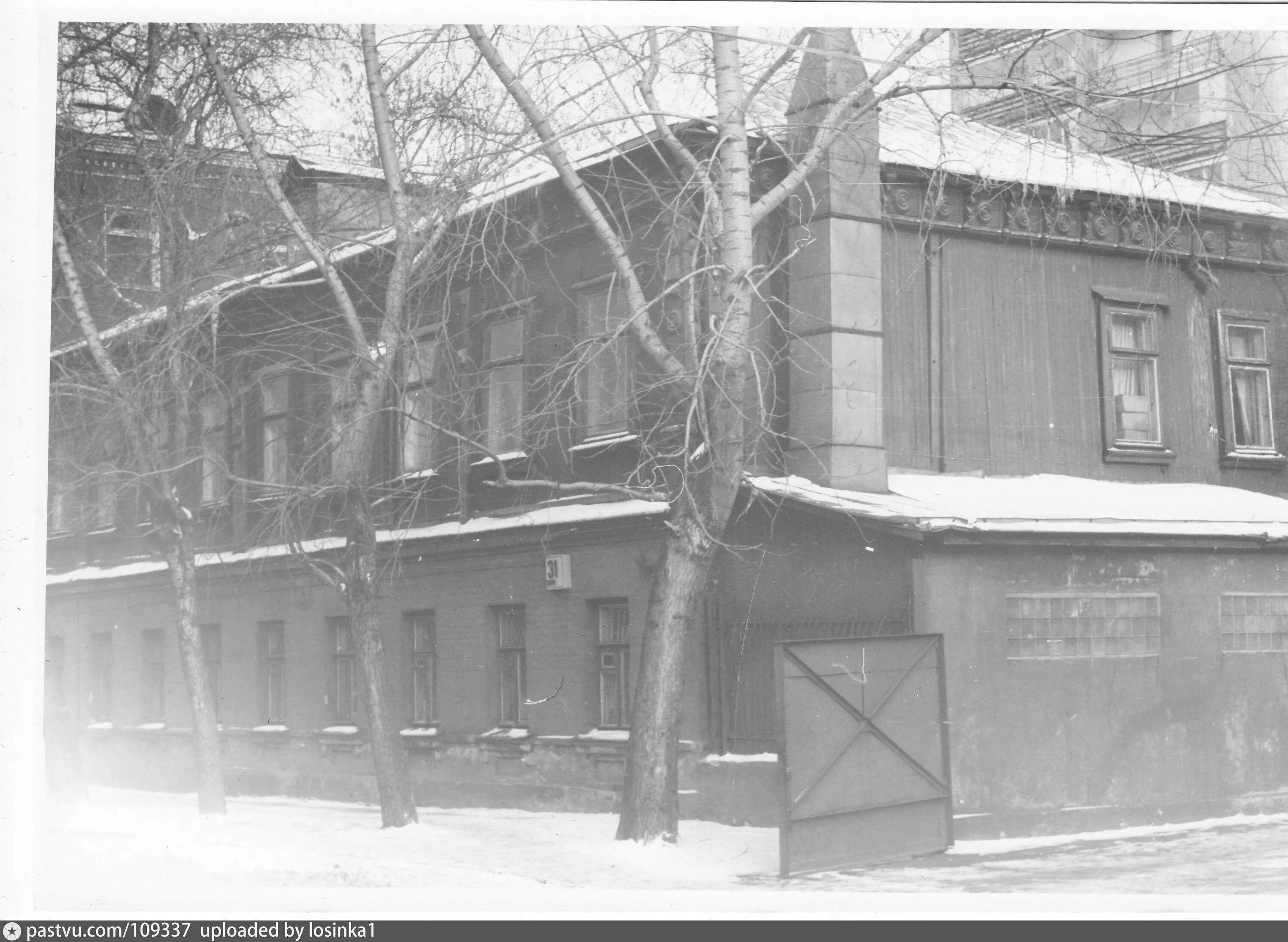 Большая Пионерская улица Москва. Большая Пионерская ул., 31. Старые пионерские дома. Ул. б. Пионерская. Дом 42. Ул б пионерская