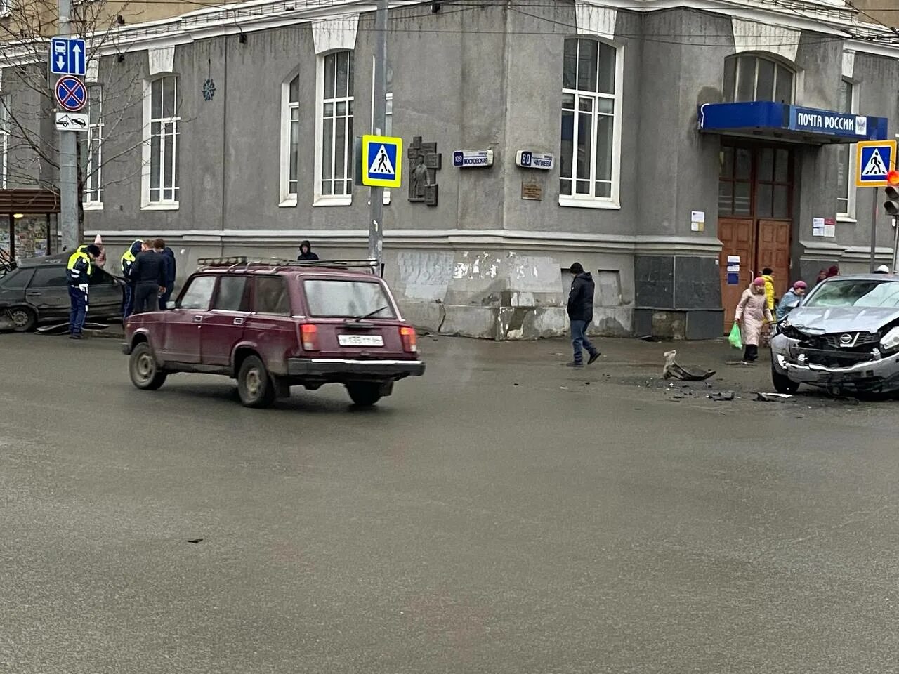 Авария на Чапаева Саратов. ДТП на Московской Саратов. Московская Чапаева Саратов. Саратов последние новости на сегодня события происшествия