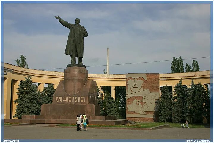 Как называется площадь ленина. Площадь ленина волгоград. памятник ленину на площади ленина (волгоград). площадь ленина волгоград центральный район. площадь ленина волгоград красноармейский.