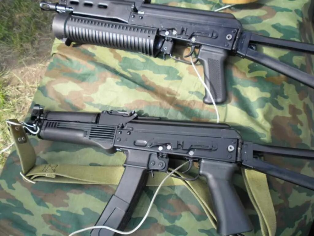 Пистолеты омон. Омон с пистолетом. Омон с пистолетом. Мр-443 грач. Омон с автоматом.