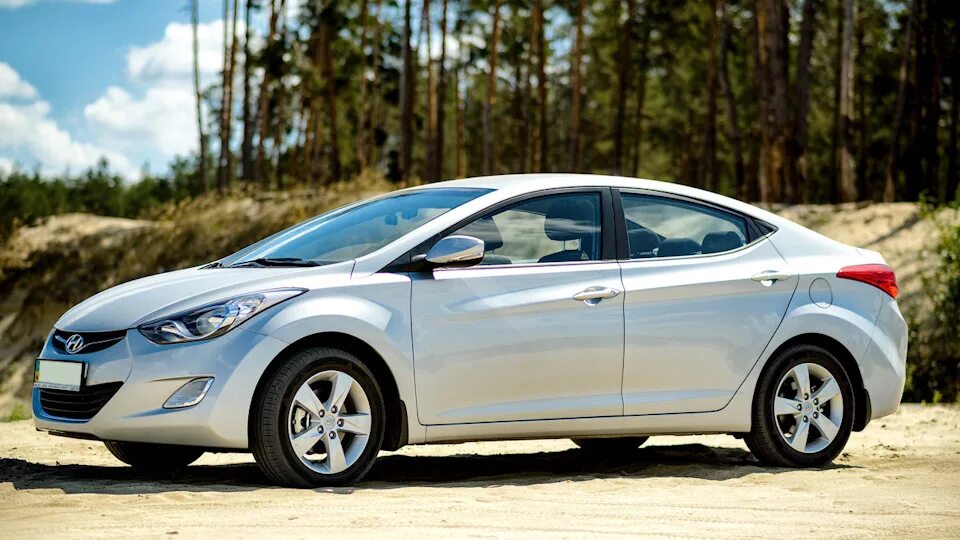 Hyundai Elantra 5. Hyundai Elantra 8. Hyundai Elantra 1.8. Elantra 1.5