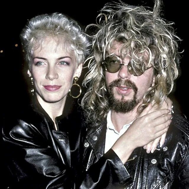 Eurythmics dave stewart. Энни леннокс и дейв стюарт. Eurythmics, annie lennox, dave stewart - sweet dreams. Группа eurythmics. Eurythmics, annie lennox, dave stewart.