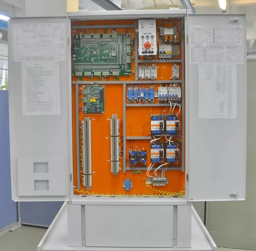 устройство управления лифтом. станция управления лифтом укл 30ж-02. станция управления могилевского лифта. устройство управления лифтом. устройство управления лифтом.