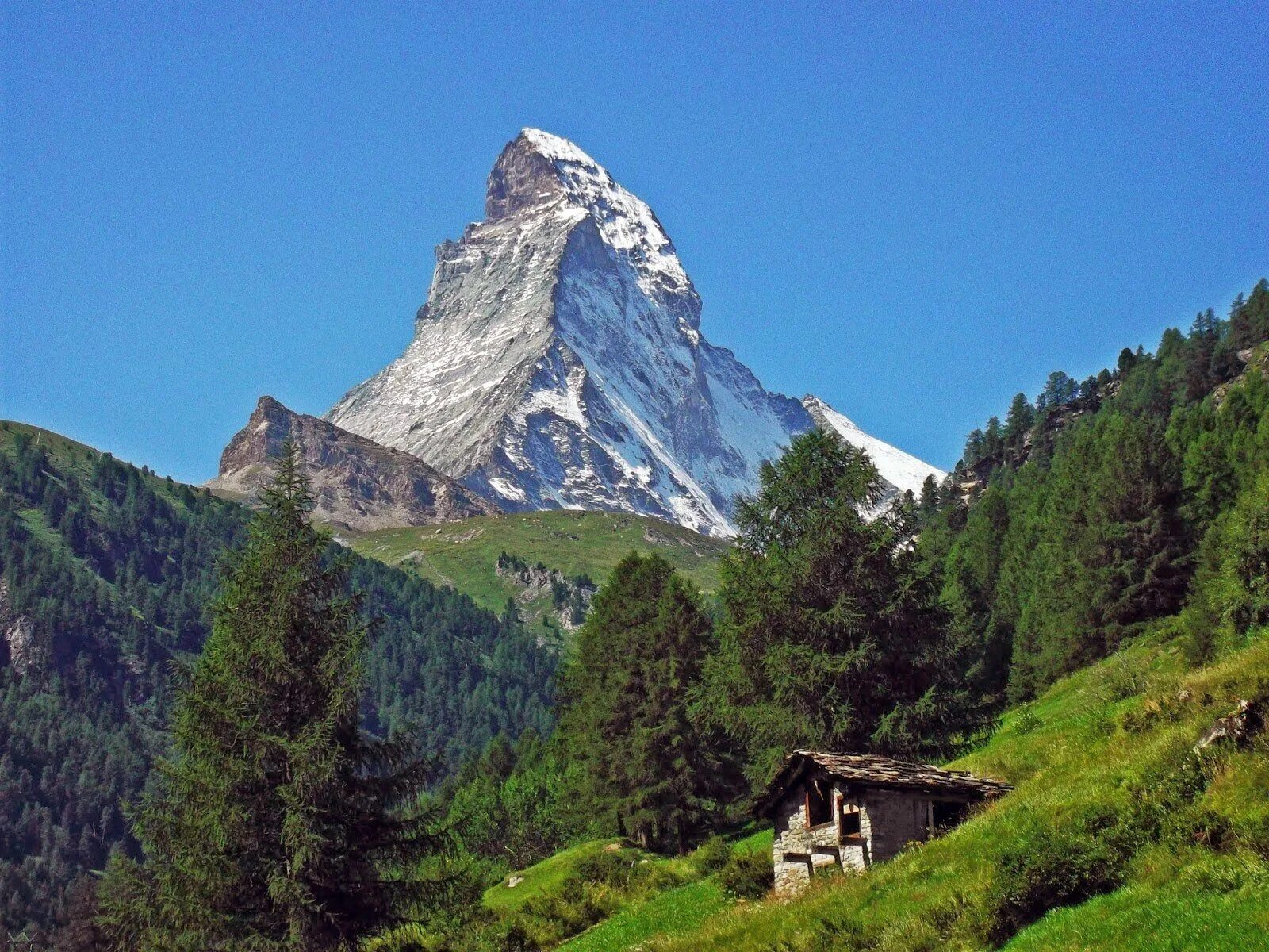 Гора Маттерхорн в Швейцарии. Пик Маттерхорн Швейцария. Швейцарские Альпы Маттерхорн. Монте Червино гора.