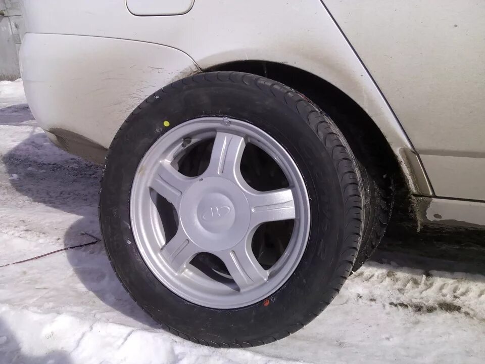 Какие шины на приоре размер