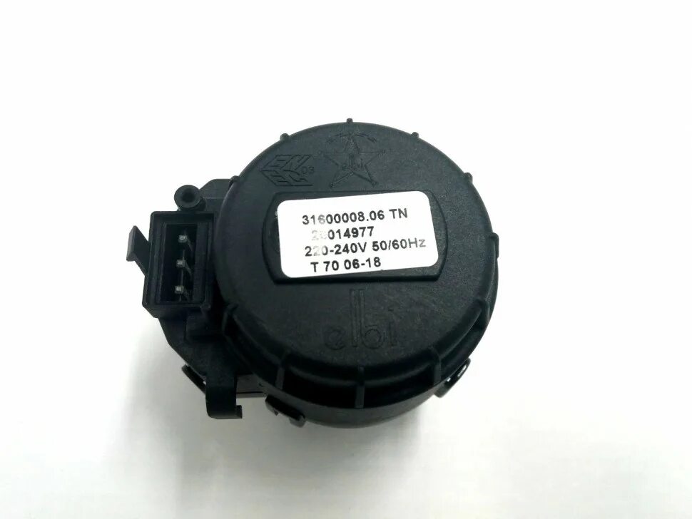 Трехходовой клапан бакси луна 3 комфорт. Привод 3 ходового клапана. Сервопривод elbi 3-х ходового клапана. Привод 3 ходового клапана. Привод 3х ходового клапана 31650066.