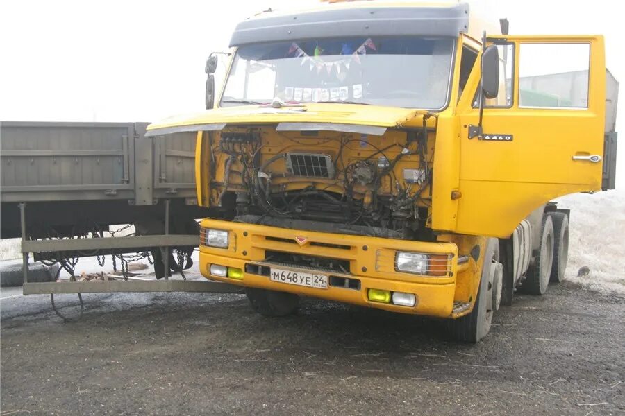 Услуги перевозок самосвал. Камаз 5410 военный тягач. Камаз в хакасии. Камаз в хакасии. Бэушные камазы в хакасии.