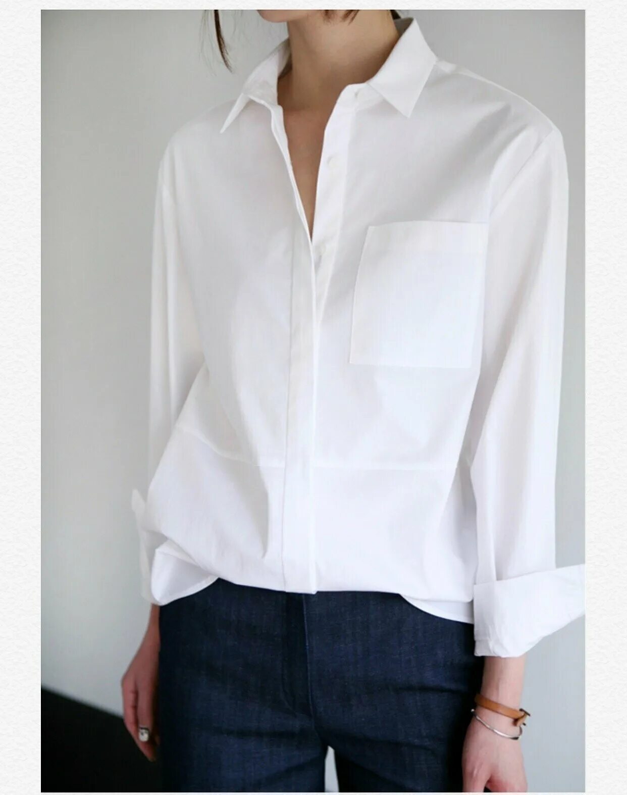 Базовая блузка. Рубашка женская. Белая рубашка женская. Белая блузка. Рубашки женские стильные.