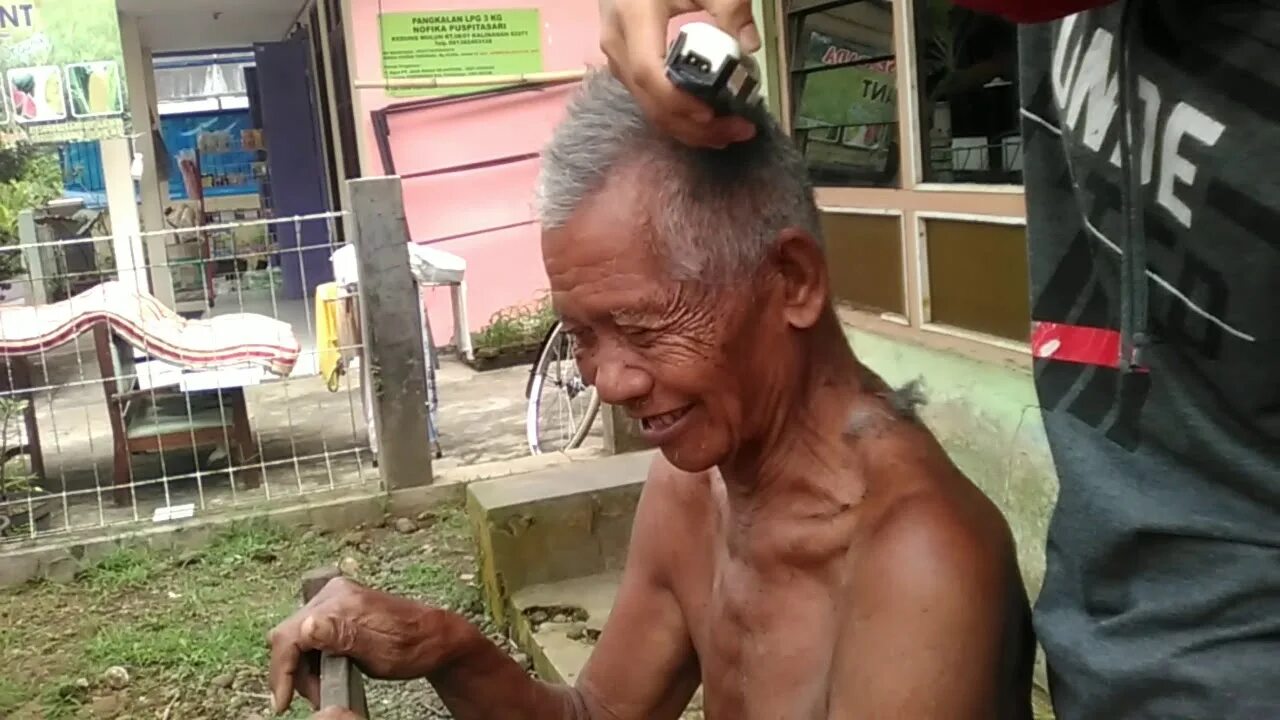 Kakek homo. Kakek sugiyono indonesia. Kakek homo. Film kakek sugiono. Kakek homo.