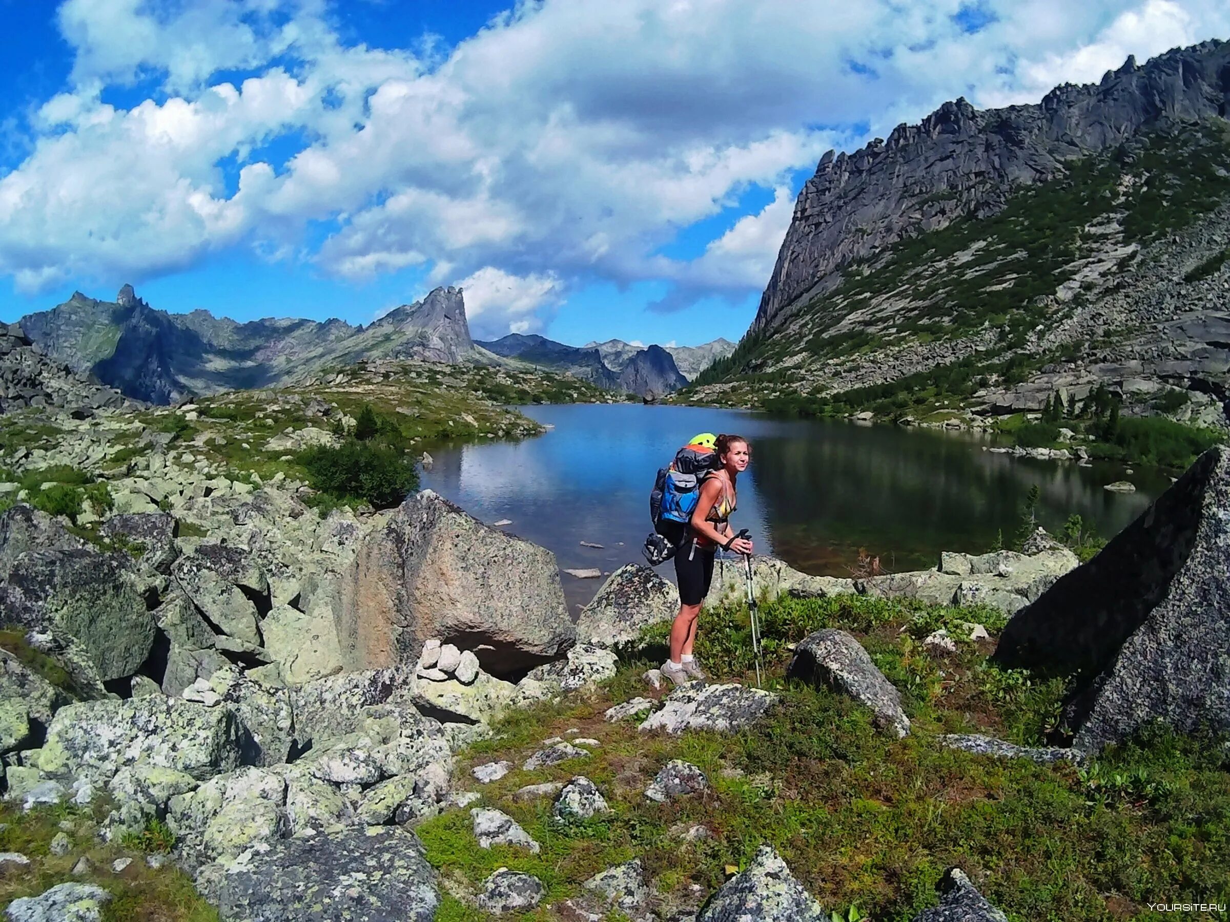 Саяны туры. Горы и саяны на евразии. Долина художников ергаки. Саяны туры. Саяны туры.