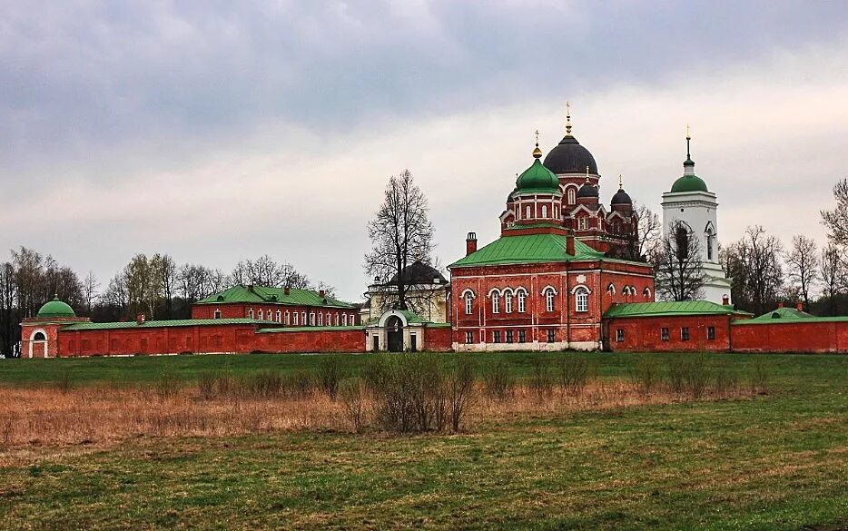 Тучкова поселок. Спасо Бородинский монастырь. Спасо-Бородинский монастырь на Бородинском поле. Монастырь Тучковой Бородино. Спасо-Бородинский женский монастырь в Можайске.