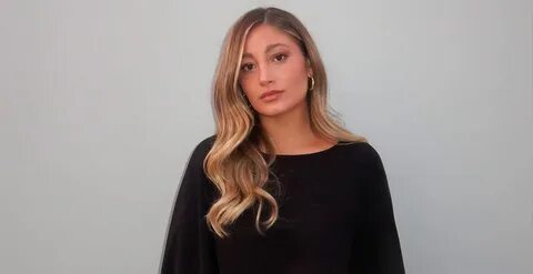 El outfit de Karol G para el nuevo clip junto a Sevdaliza.