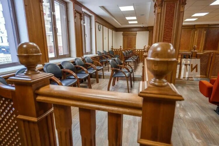 7 присяжных. Присяжные заседатели. скамья присяжных. присяжные в сша. областной суд рф зал заседаний.