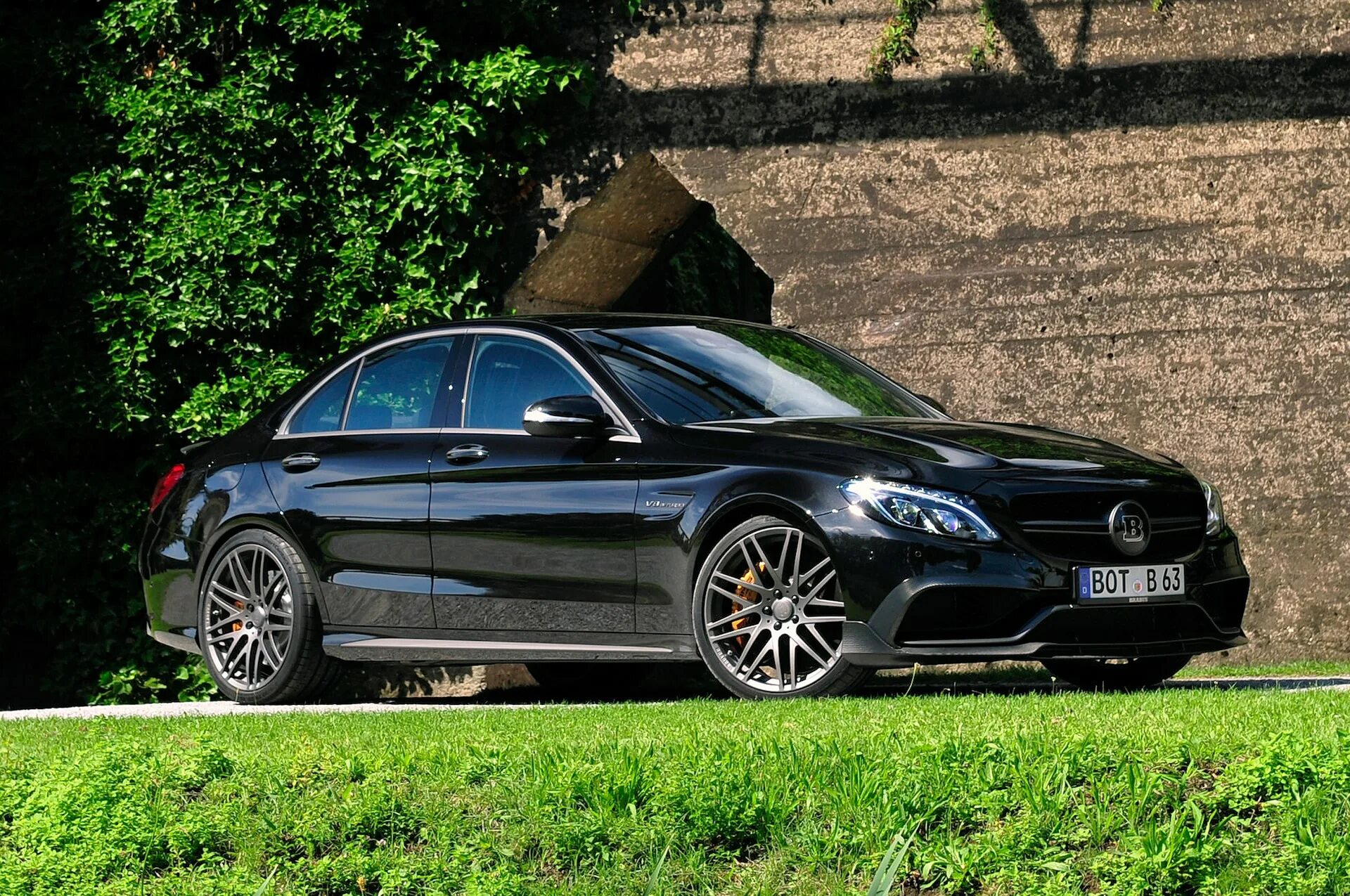 Мерседес амг брабус. Мерседес с63 брабус. Mercedes benz s63 amg brabus. C63 brabus. Brabus c63.