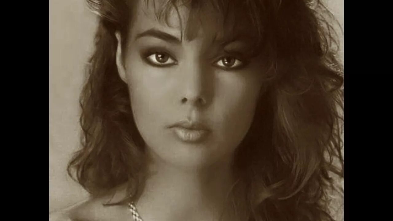 Энигма певица. Сандра певица. sandra cretu. сандра лауэр 1992. сандра в молодости.