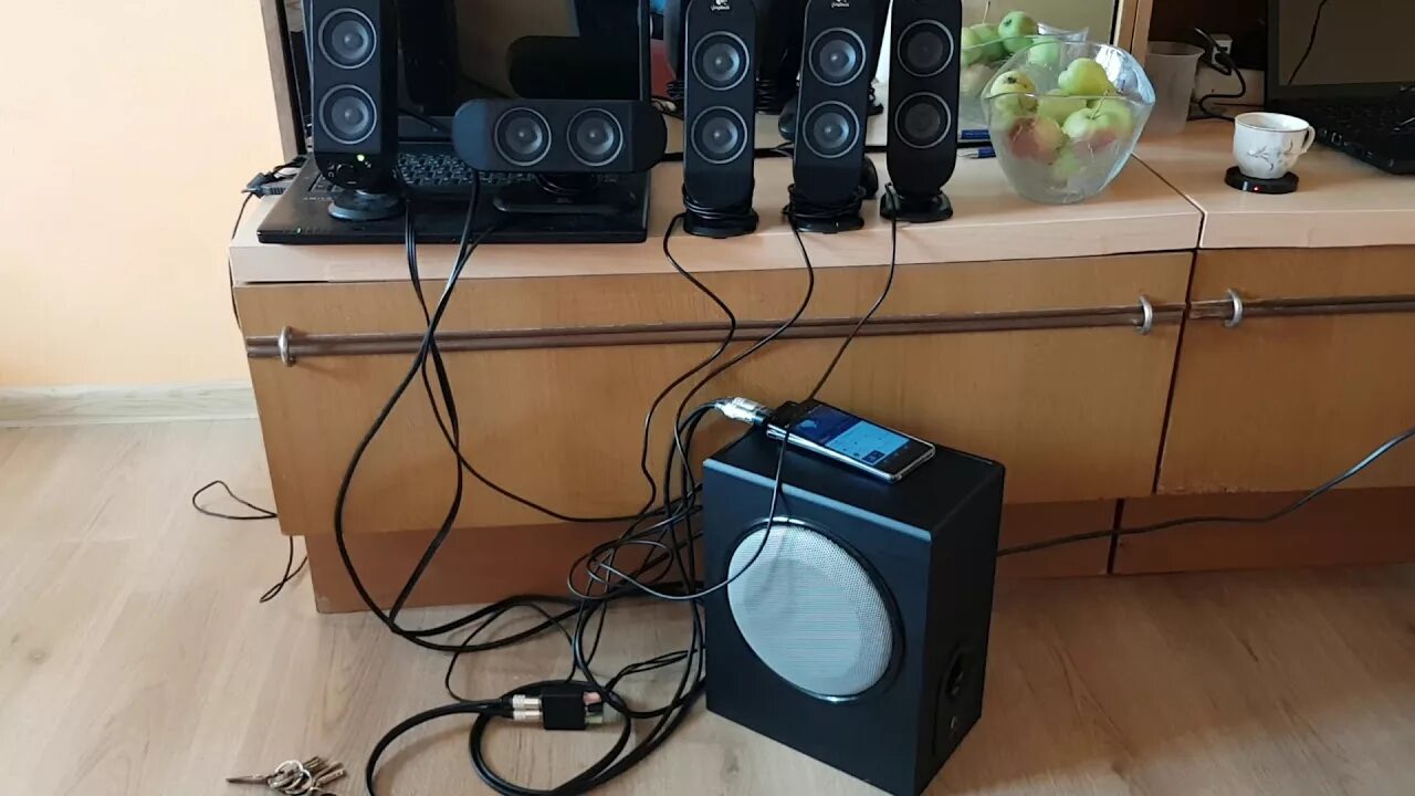 Как подключить logitech к компьютеру. Logitech x-530. логитеч x530. logitech 530. компьютерные колонки 5.1 logitech x530 комплектация.