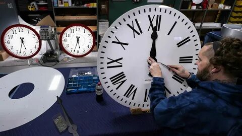Когда переводят время в америке 2024