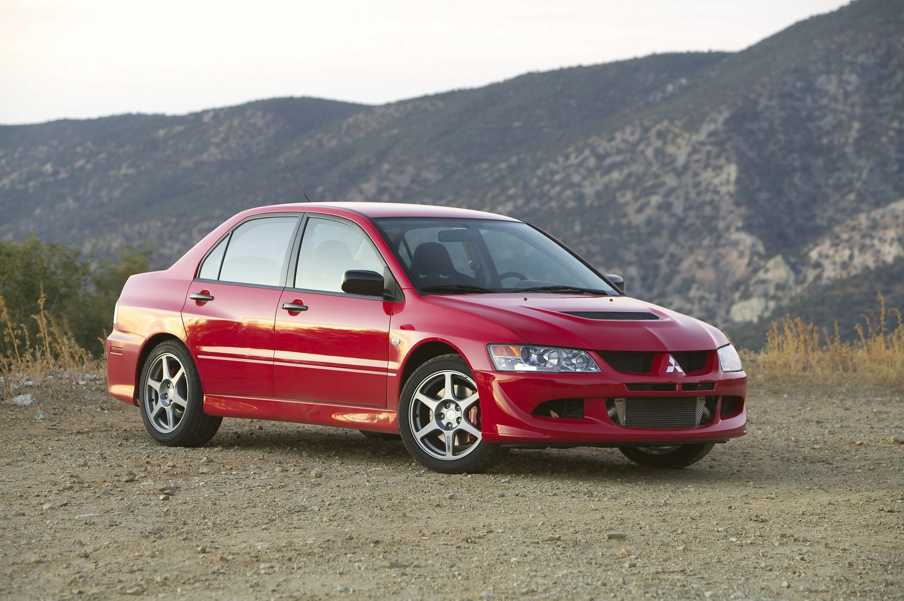 Mitsubishi evo 8. Мицубиси Лансер 8. Mitsubishi Lancer EVO 2005. Mitsubishi Лансер 8. Mitsubishi Lancer Evolution 8.