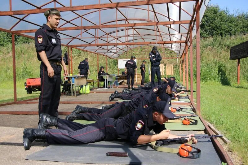 Служебно-Боевая подготовка. Полигон для стрельбы из боевого оружия. Физическая подготовка полицейских. Специальная подготовка сотрудника полиции.