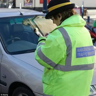 Traffic warden перевод