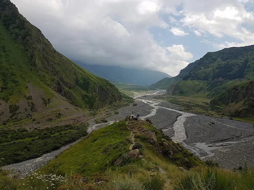 дарьяльское ущелье северная осетия. ущелье дарьял. дарьял – дарьяльское ущелье. дарьяльскому ущелью. дарьяльское ущелье северная осетия.