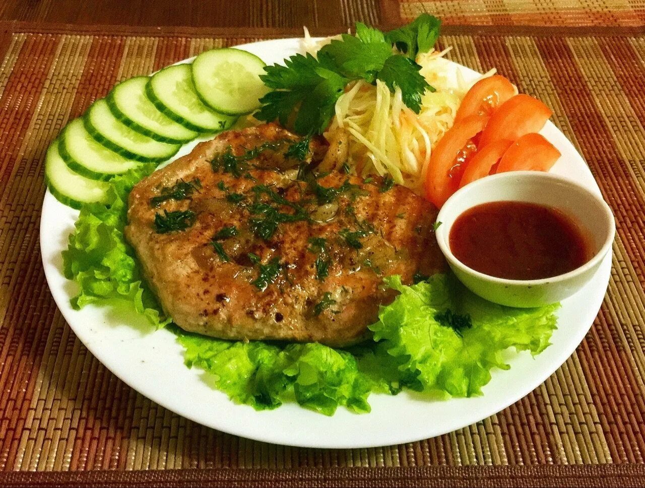 Гарнир к свинине на праздничный стол. Красивый гарнир к мясу. Вторые блюда. Мясо без гарнира рецепты. Горячие блюда.
