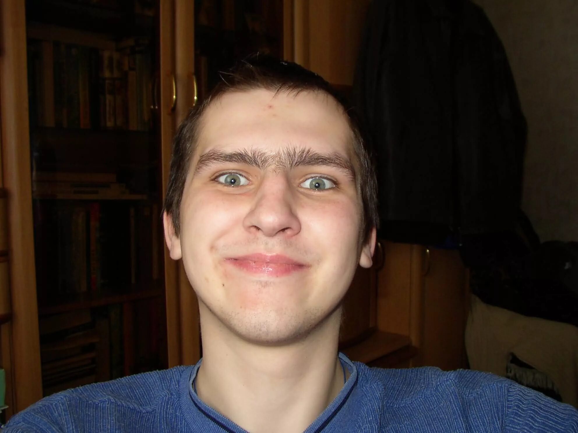 Вася лох. Парень лох. Лицо лоха. Русский лох. Тупой гопник.