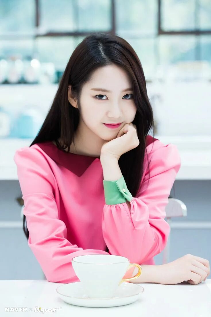 Джихо из oh my girl. Джихо кпоп. Пак джихо. Шин джихо южная корея. Джихо айдол.