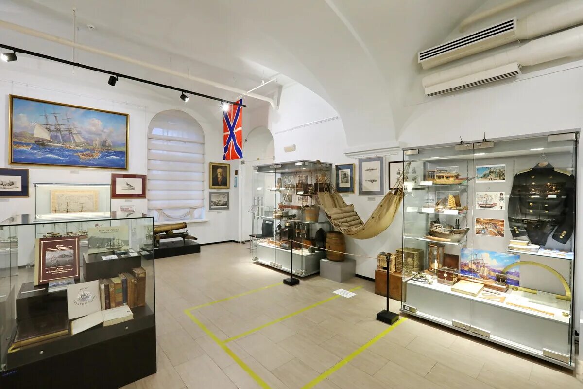 Выставка морская тематика. Музей моря калининград. Экспозиция экспонатов военоморского музея. Швеция достопримечательности морской музей. Экспозиции музея вмф.