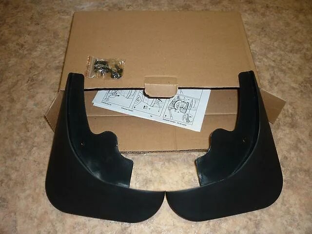 Резиновые брызговики на форд фокус 2. Брызговики передние форд фокус 2. Задний брызговик форд фокус 2 рестайлинг. Задний брызговик форд фокус 2 рестайлинг. Брызговики передние форд фокус 2.