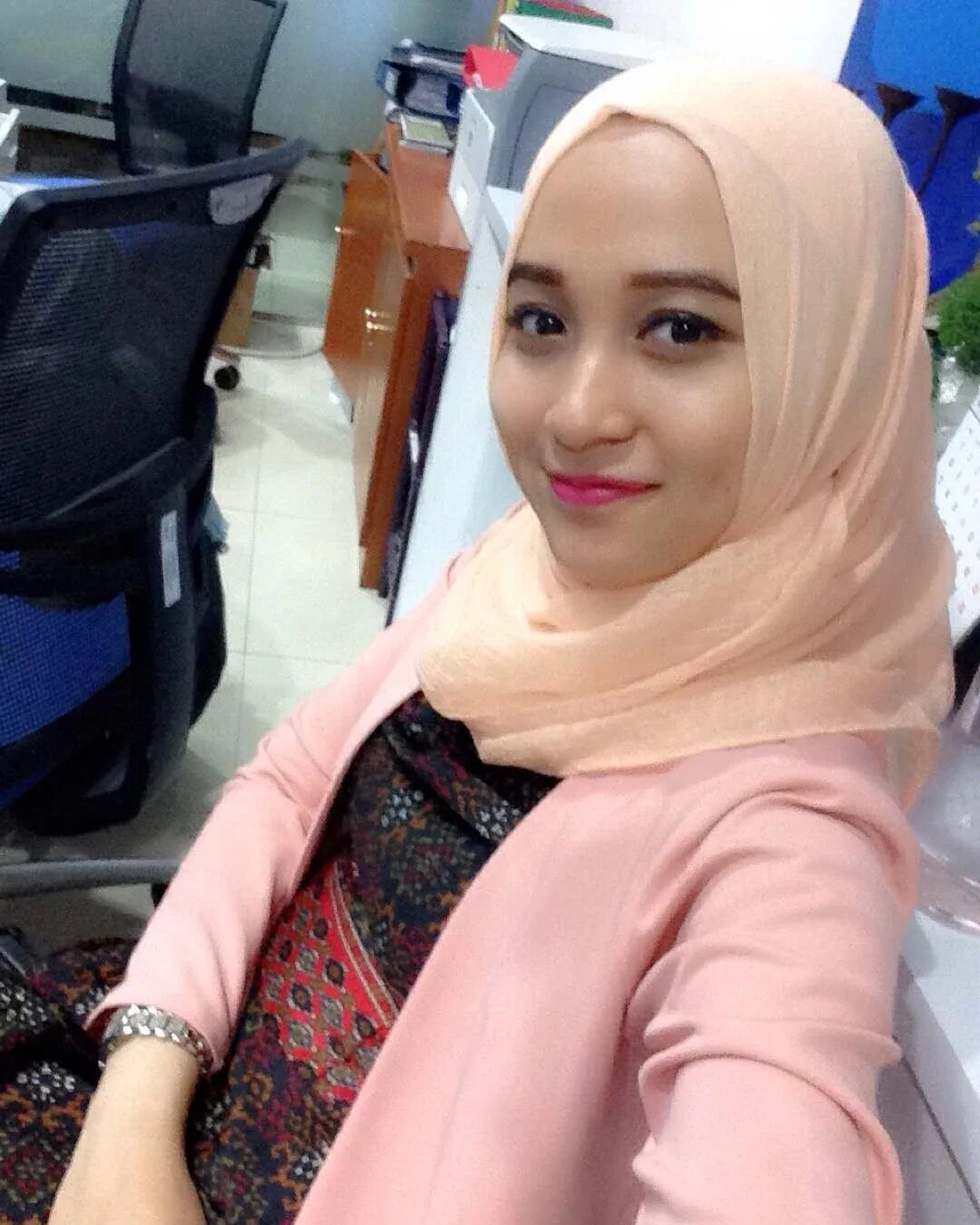 Jilboobs r1. Ibu muda. Jilboober. Twuko jilboobs. Pap jilboobs.