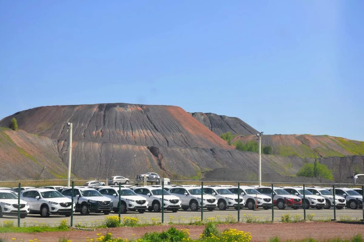 шахты терриконы рекультивация. терриконы донбасса шахты. террикон шахты. терриконы гуково. террикон полигон.