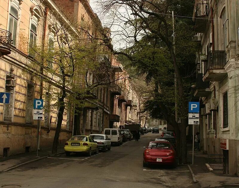 Tbilisi streets. Улица Мачабели в Тбилиси. Улица Мачабели 12 Тбилиси. Грузия Тбилиси ул Иванидзе. Улица Атонели в Тбилиси.