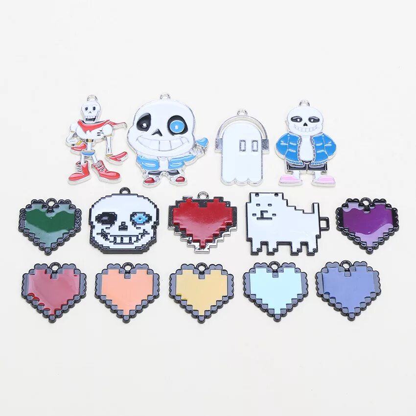 Предметы undertale. Толстовка андертейл. Андертейл спрайты персонажей. Вещи undertale. Предметы undertale.