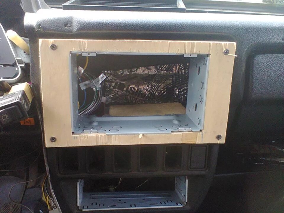 Магнитола ваз 2121. 2 din магнитола в ниву 21213. Магнитолу на место воздуховодов нива 21214. 2 дин магнитола в ниву 21213. 2 din магнитола в ниву 2121.