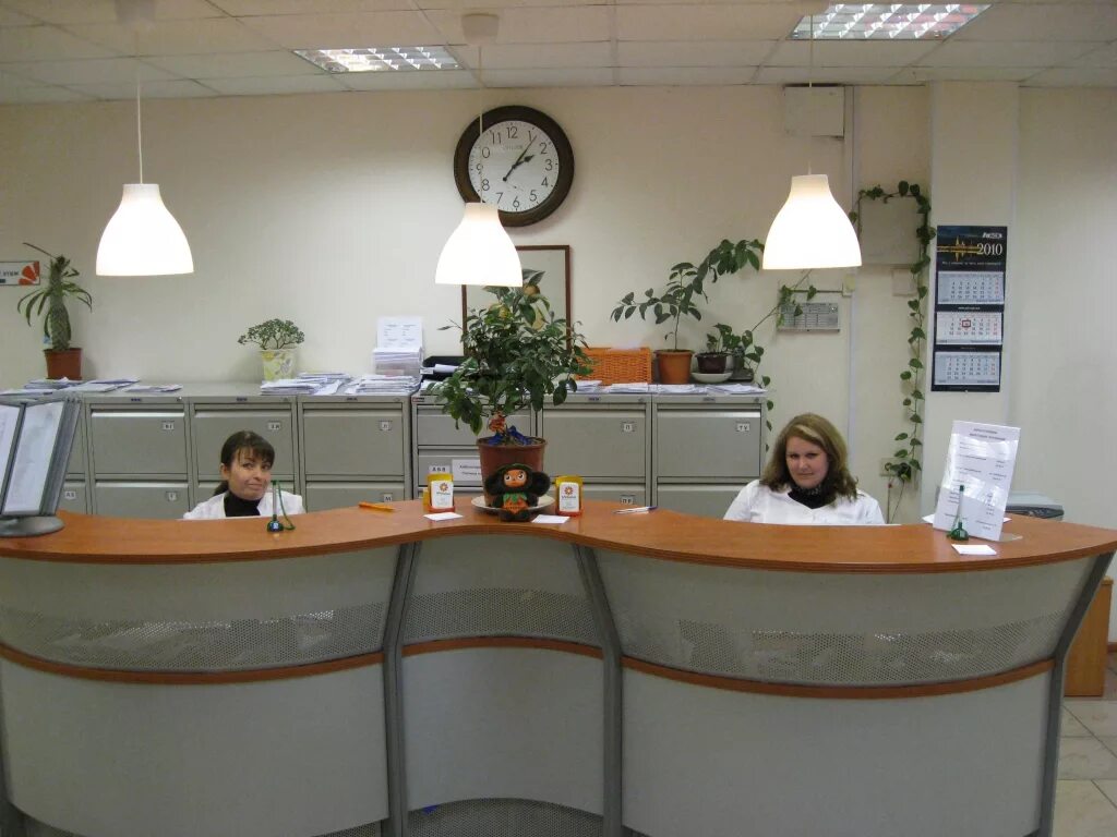 логотипы медицинских клиник. компания медицинский центр. компания медицинский центр. брянск медцентр медикус. эмблема медицинского центра.