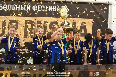 В турнире по футболу команда победителей