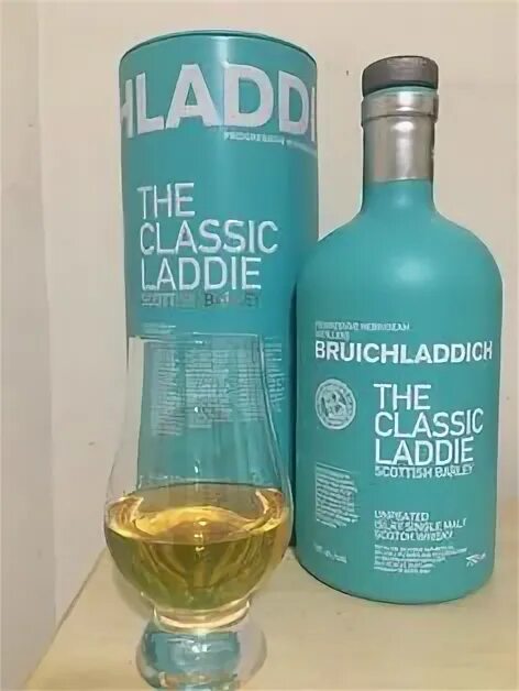 The classic laddie. Bruichladdich blue bottle. Bruichladdich classic laddie scottish barley 50%. Bruichladdich classic laddie scottish barley 50%. The classic laddie.