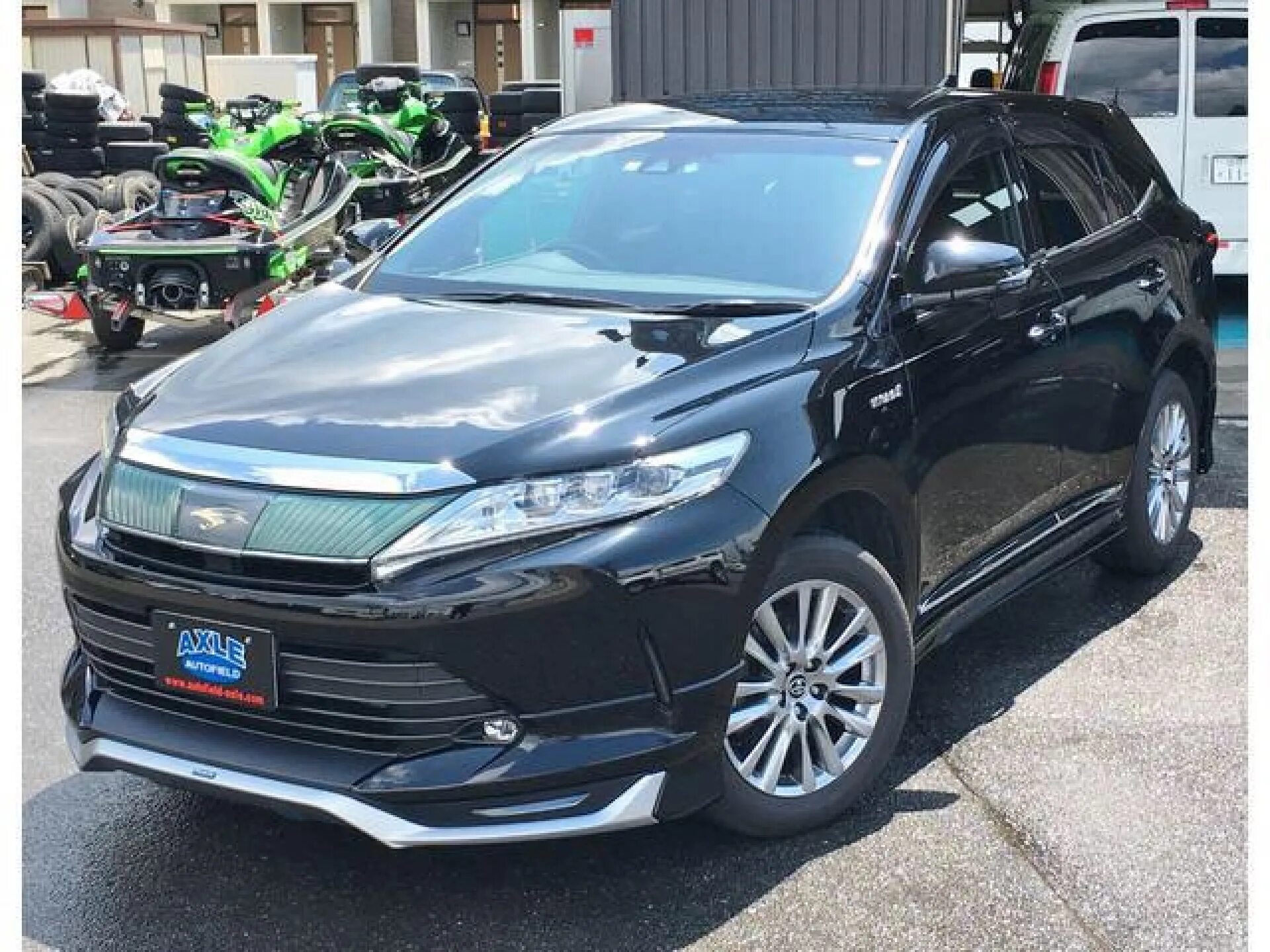 Harrier гибрид. Toyota Harrier Hybrid 2017. Тойота Харриер 2017 гибрид. Toyota Harrier 2.5. Тойота Харриер гибрид 2018.