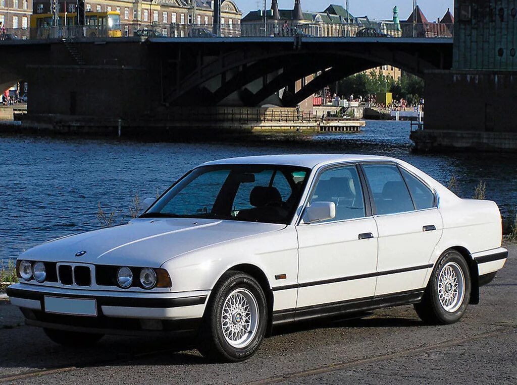 Bmw сток. BMW e34 Сток. BMW е34 520i. BMW 5 e34. BMW 525 e34.