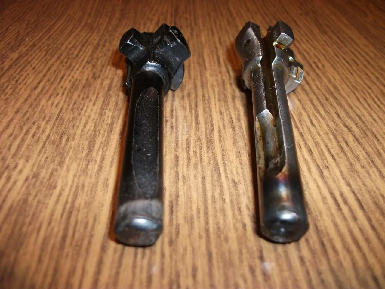 Личинка затвора ак 74. Боёк ударника ак 74. Личинка затвора ак 74. Ак 47 затворная рама с затвором. Затворная группа ак 74.