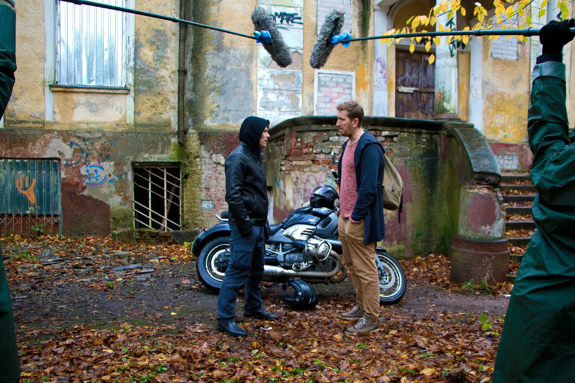 Джейк джилленхол живое. Максим лагашкин. Сплин 2006 живой фильм. Живой фильм 2006. Андрей чадов 2006.