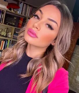 Martina Smeraldi Instagram - @martinasmeraldiofficial.