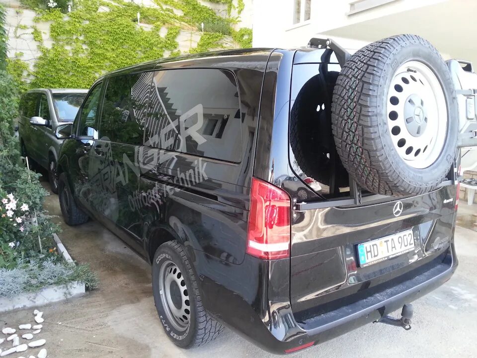 Мерседес вито 2020 год как снять запаску Запаска в вито Mercedes-Benz Vito (1G), 2,3 л, 1997 года своими руками DRIVE2