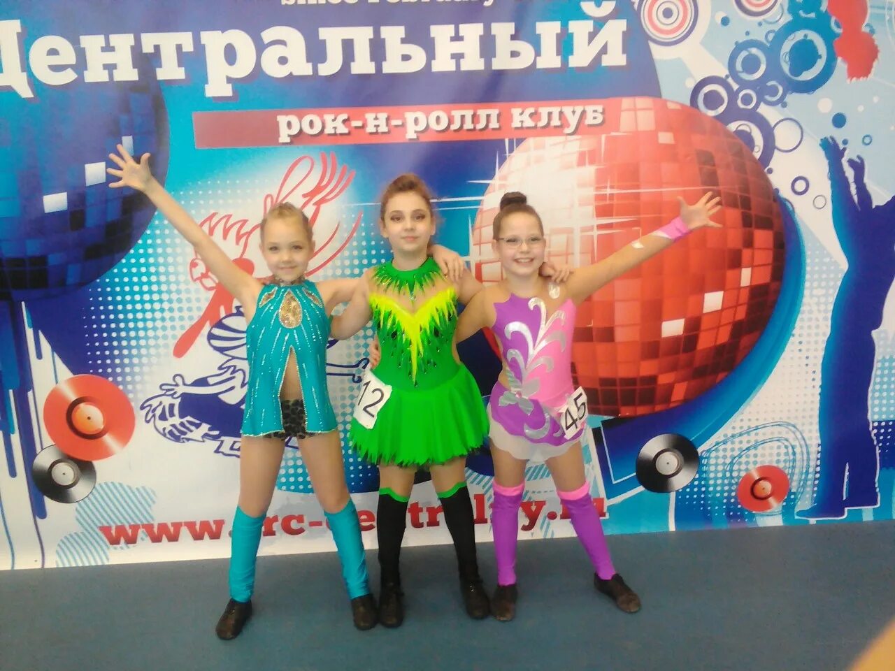 Дмитриева варвара дмитриев сергей акробатический рок н ролл. Акробатический рок-н-ролл девушки. Акробатический рок-н-ролл чемпионы. Рок н ролл тула. Рок н ролл дети.