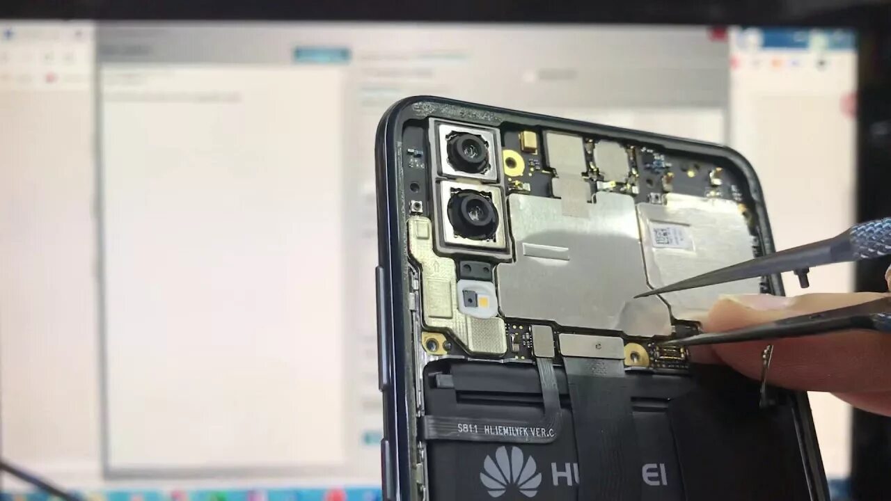 Huawei p20 аккумулятор. Huawei eml-l29 testpoint. huawei p20 testpoint. clt-l29 huawei test point. huawei p20 pro testpoint.